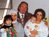 azione umanitaria "Dona la gioia di vivere ad un bimbo"